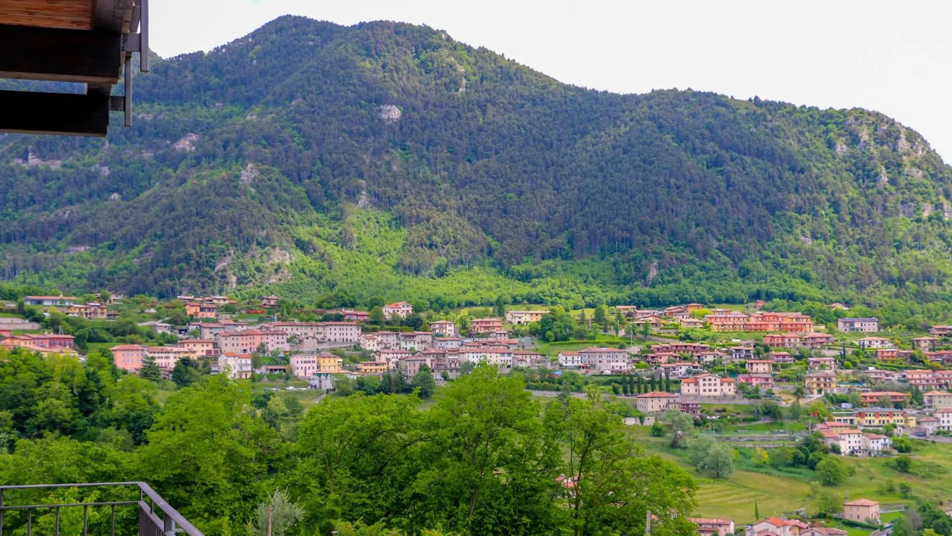 Casa Veronica Tremosine 0*,  Italy